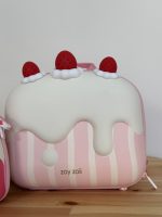 Strawberry backpack - Image 8