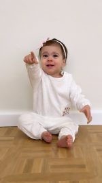 White set poua - Image 2