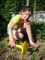 Quut. Πολυεργαλείο για παιχνίδι στην άμμο (κίτρινο) QU170037 - Image 5