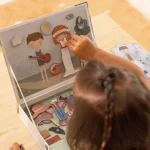 LITTLE DUTCH. Μαγνητικό παιχνίδι σύνθεσης εικόνων σε κασετίνα Jim & Rosa FSC - Image 6