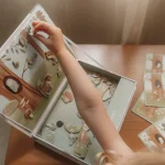 LITTLE DUTCH. Μαγνητικό παιχνίδι σύνθεσης εικόνων σε κασετίνα Forest Friends FSC - Image 3