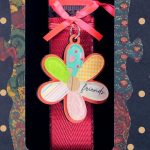 Λαμπάδα 20 εκ.Μπρελόκ λουλούδι - Κοραλί - Image 3