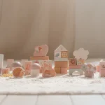 LITTLE DUTCH. Σετ ξύλινα τουβλάκια Fairy Garden FSC - Image 10
